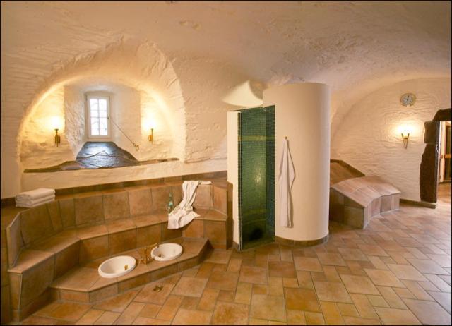 אטנדורן Hotel Und Restaurant Burg Schnellenberg מראה חיצוני תמונה